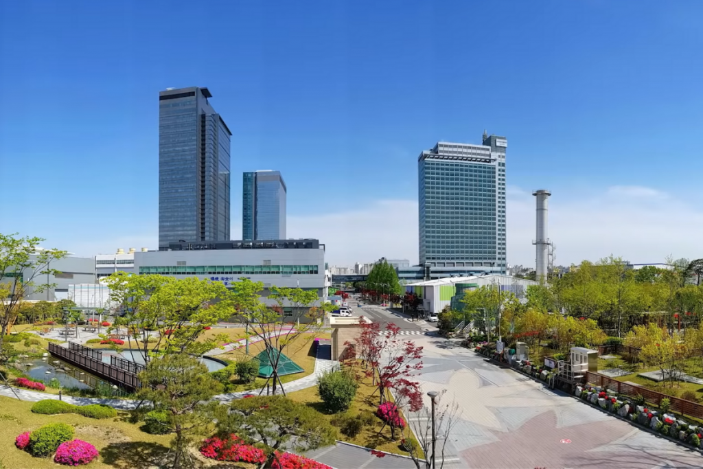 Centrála Samsungu tvorí vlastné mesto