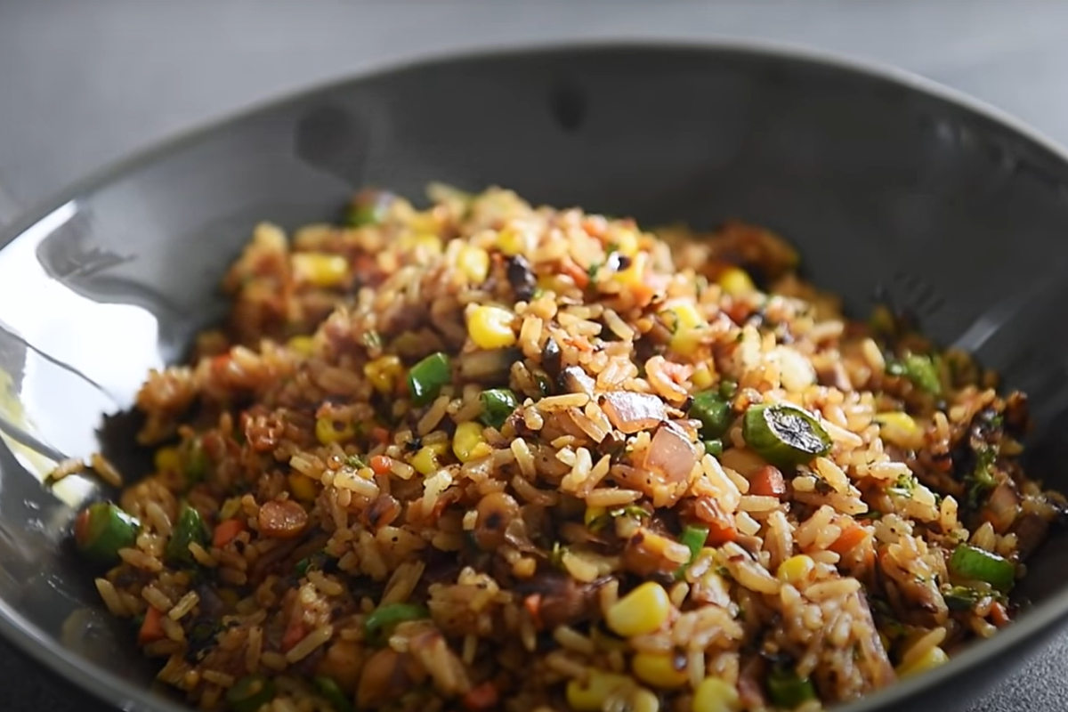 Vegetariánska vyprážaná ryža (reprofoto youtube/ Yeung Man Cooking)