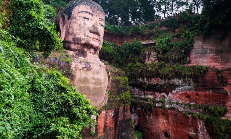 Leshan Giant Budha (zdroj obrázku: canva.com)