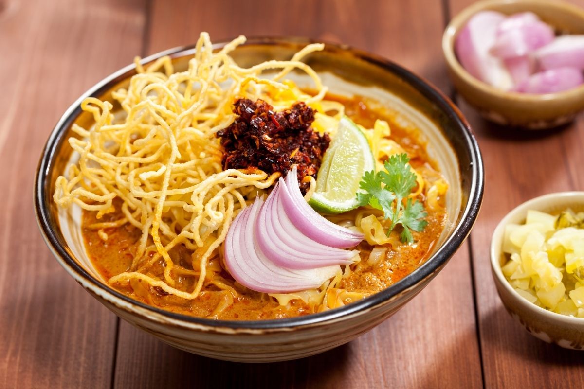 Khao Soi (zdroj obrázku: canva.com)