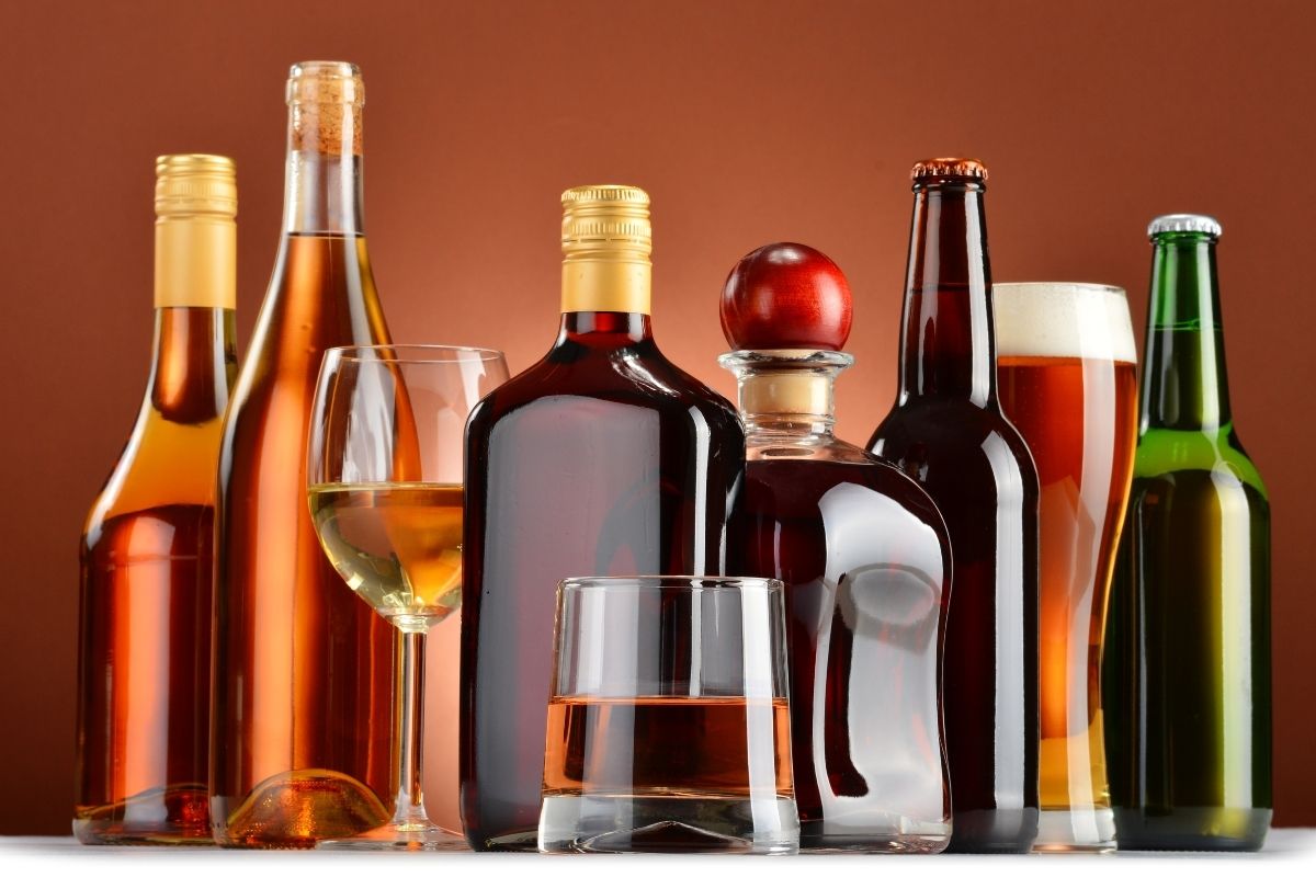 Výroba alkoholu má svoj pôvod v Číne (zdroj obrázku: canva.com)