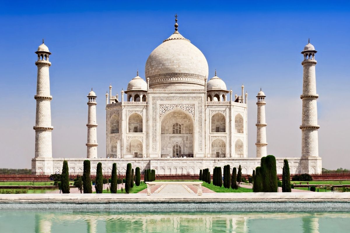 Tádž Mahal (zdroj obrázku: canva.com)