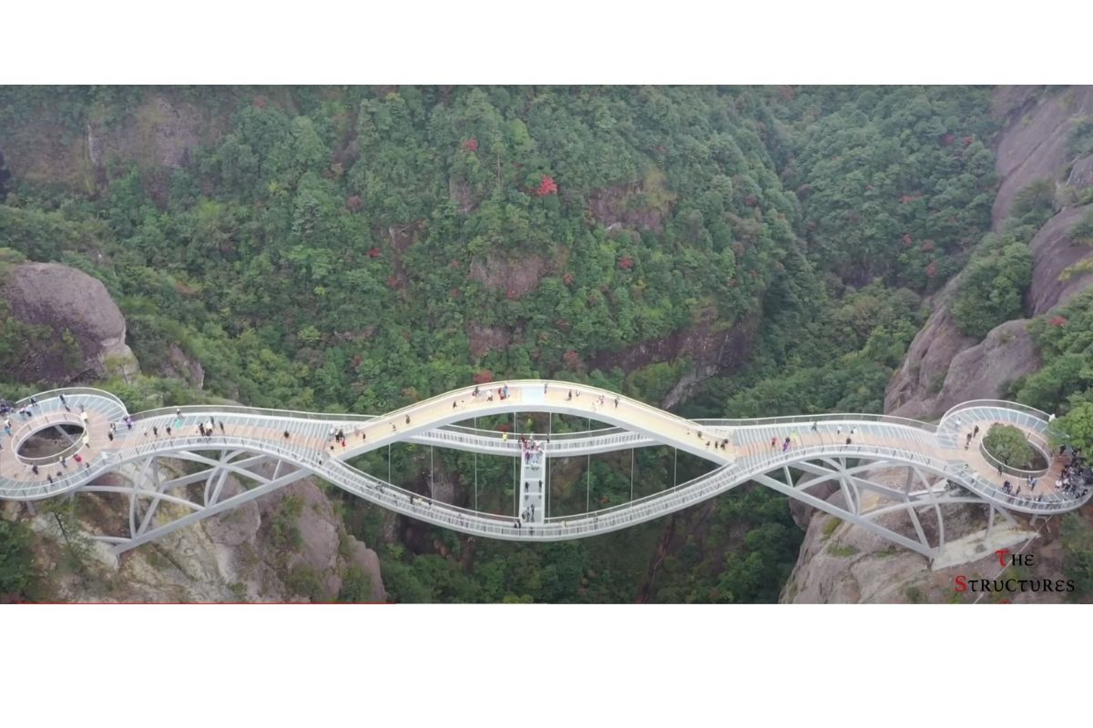 Tvar mosta je naozaj jedinečný (reprofoto youtube.com/The Structures Guy)