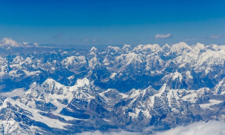 Na Himaláje je z leteckej perspektívy nádherný pohľad (zdroj obrázku: canva.com)