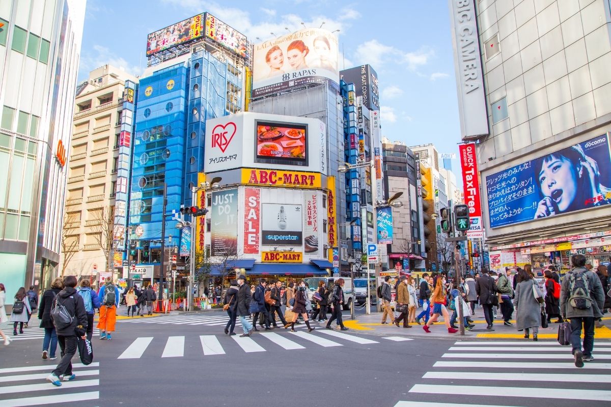 Tokio je jedným z najbezpečnejších miest na svete (zdroj obrázku: canva.com)