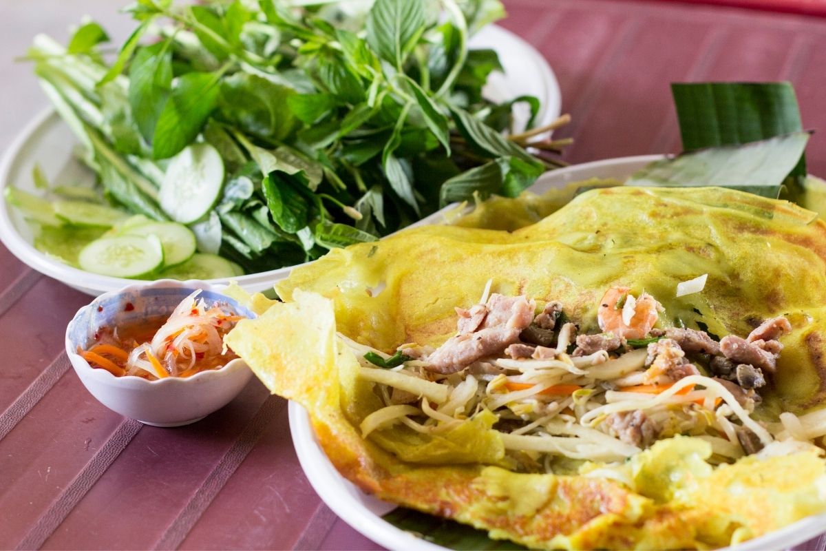 Vietnamská palacinka Bánh Xèo (zdroj obrázku: canva.com)