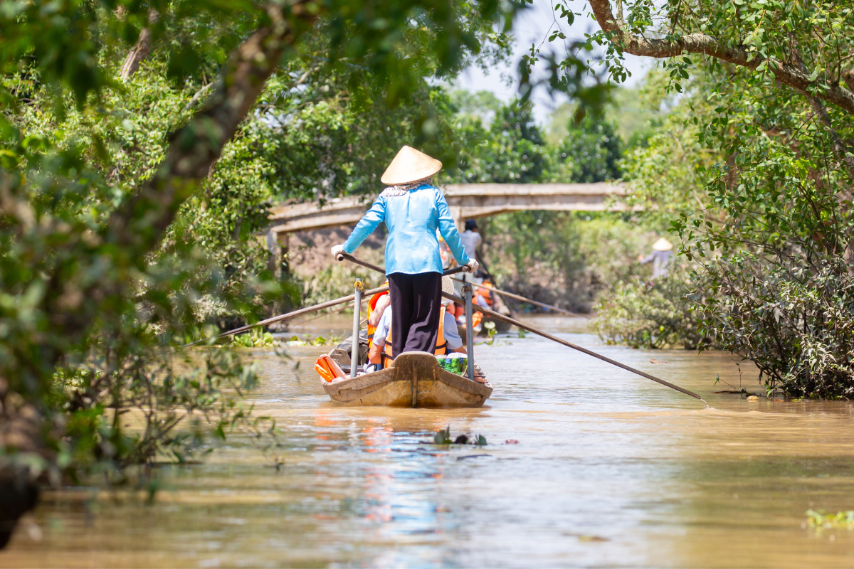 Plavba po rieke Mekong (zdroj obrázku: canva.com)