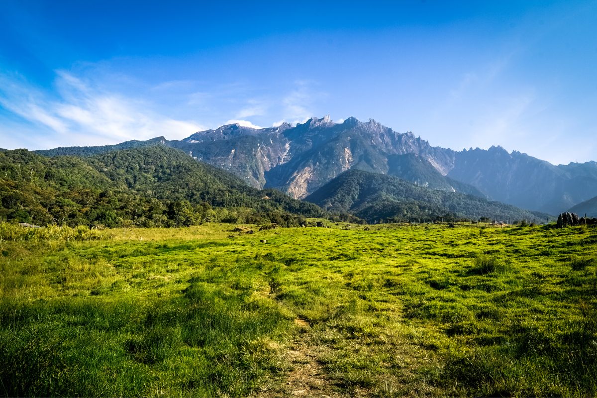 Hora Kinabalu je súčasťou národného parku Kinabalu (zdroj obrázku: canva.com)